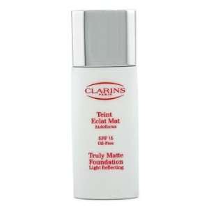  Clarins Truly Matte Foundation Light Reflecting SPF 15 05 