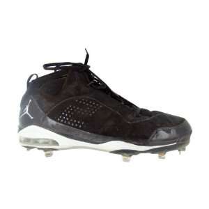   Jeter New York Yankees Single Game Used Cleat: Sports Collectibles