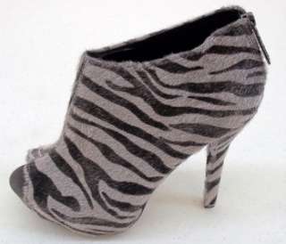 Breckelles Ladies Zebra Stilettos Size 8.5  