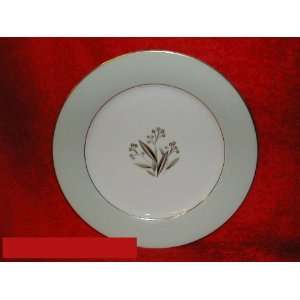  Noritake Carlisle #5544 Dinner Plates: Kitchen & Dining