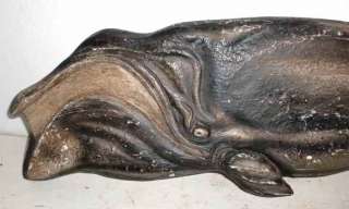 BEAUTIFUL LARGE FOLK ART WOODEN CARVED BOWHEAD WHALE  