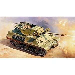    M10 Achilles Tank Destroyer w/17 pdr Gun 1 35 Italeri Toys & Games