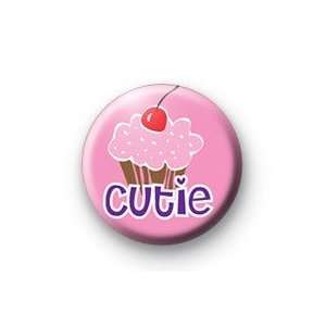  CUTIE CUPCAKE Pinback Button 1.25 Pin / Badge: Everything 