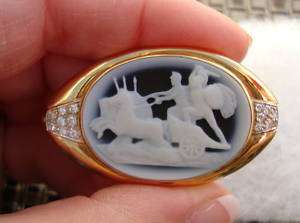 AGATE CAMEO 18K 750 solid gold diamonds 12.5 grams  