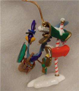 LOONEY TUNES ORNAMENT, ROAD RUNNER, MAIL BOXES, MATRIX  