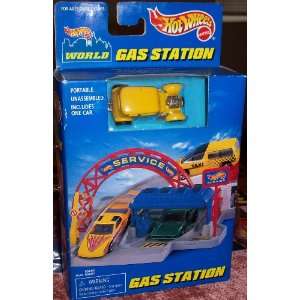  HOT WHEELS WORLD GAS STATION 65694 Toys & Games