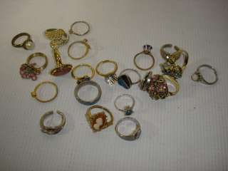 M32   Vintage VTG Ring Lot   Rhinestones, Costume Jewelry  