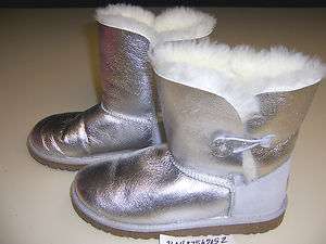 Ugg Kids 6 Wmns Silver Sparkle Metallic Bailey Button Boots New **Fast 