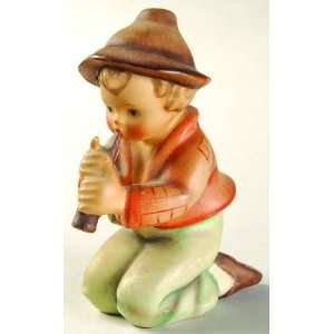  Hummel Little Tooter No Box, Collectible
