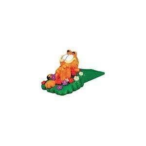    Garfield Door Stop  Relaxing in the Flowers: Home & Kitchen