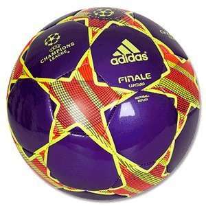  11 12 Champions League Final Capitano Ball: Sports 