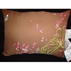  Roxy Room Decorative Pillow Seeing Spots: Home & Kitchen