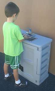 Self contained portable sink for toddlers small light  
