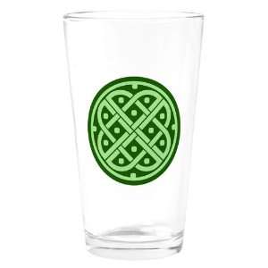    Pint Drinking Glass Celtic Knot Interlinking 