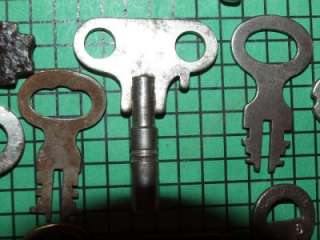 28 Old Vintage Antique Keys Collectors Designers  