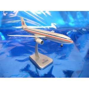   : Hogan Wings American Airlines A300 600 Model Airplane: Toys & Games