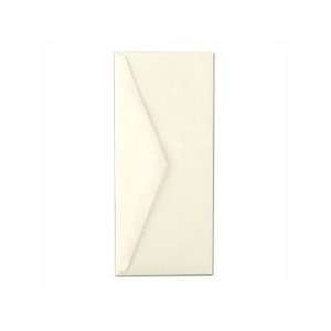   White Wove 28 lb. #10 Pointed Flap Envelopes: Office Products