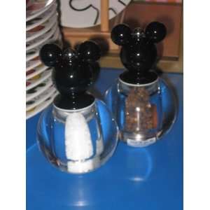 Disney Mickey Mouse Salt & Pepper Sharker Grinder Set New  