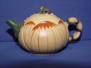 Chinese Yixing Zisha teapot lotus shape frog lid  