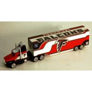    Atlanta Falcons NFL RC06 Tractor Trailer