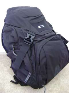NEW Oakley LIMIT Backpack (Surf Pack 4.0) 17 Laptop Computer Bag 39 