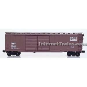   Run 50 AAR Standard Double Door Boxcar   Maine Central Toys & Games