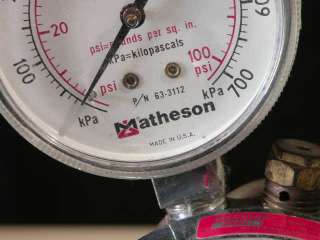 MATHESON GAS REGULATOR MODEL 8 580  