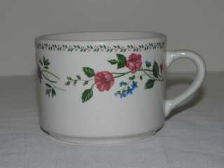 Beautiful Farberware Stoneware English Garden #225 Coffee Cups  