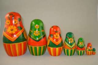 Set of 7 Vintage Russian Nesting Dolls w/ flowers*USSR*  