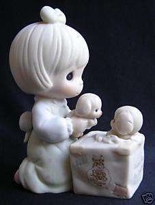 PRECIOUS MOMENTS ALWAYS ROOM FOR ONE MORE FIGURINE  
