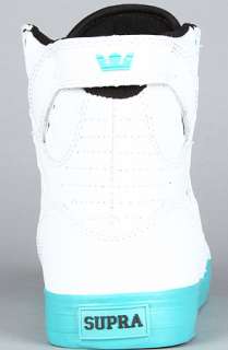 SUPRA The Skytop Sneaker in White Tumbled Action Leather Teal 