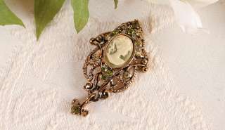 Antique Style CAMEO Pin Brooch Swarovski Crystal, Green  