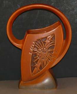 Roseville Art Pottery Silhouette Basket Brown 710 10  