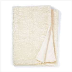   Luxurious White Faux Fur Super Soft Warm Throw Blanket: Home & Kitchen