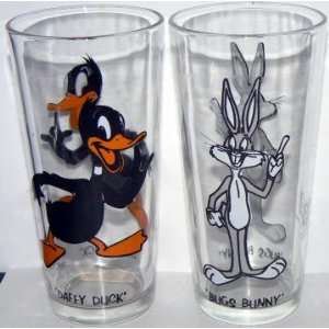 Bugs Bunny ~ Daffy Duck   Glass Tumblers