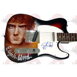 ELIJAH WOOD Signed LORD OF THE RINGS Guitar PSA/DNA
