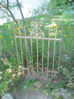 SWEET ANTIQUE VICTORIAN FRENCH WROUGHT IRON GARDEN GATE  