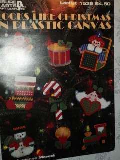   Arts Leaflet 1535 Looks Like Christmas in Plastic Canvas Ornament Book